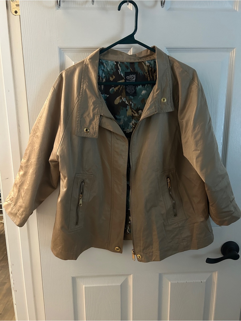 Thx Tan Lightweight Women's Jacket